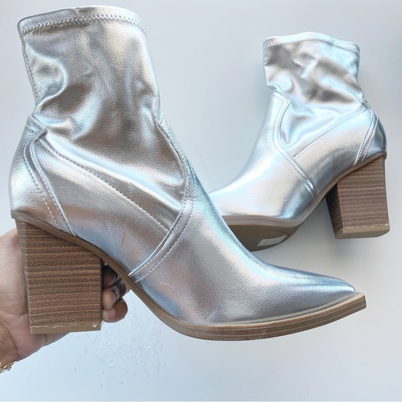 MIA Metallic Silver Rachell Pointed Toe Western Cowboy Boots NEW Festival - Picture 2 of 10